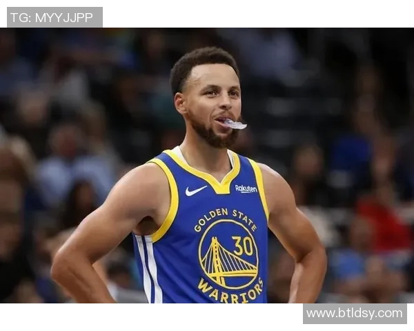 库里三分球总数突破四千大关成为NBA历史第一人再创辉煌成就